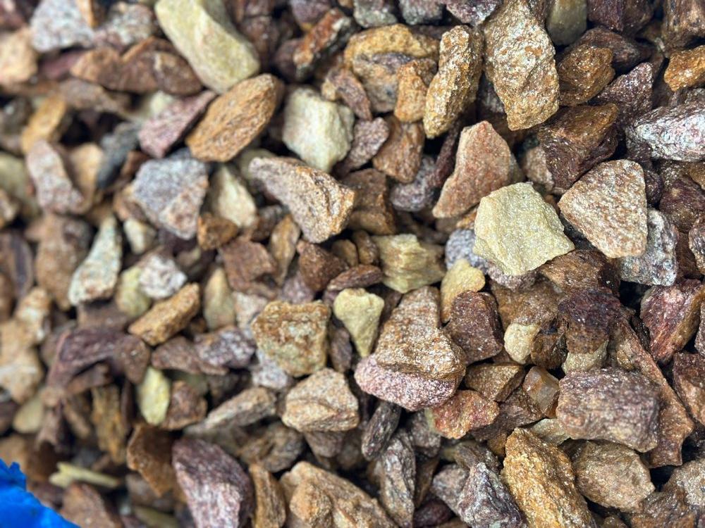 Златолит персиковый декоративная каменная крошка купить в Рошале