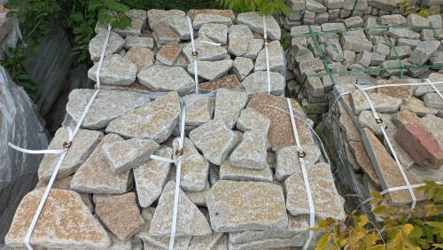 Плитняк гранитный галтованный купить в Рошале