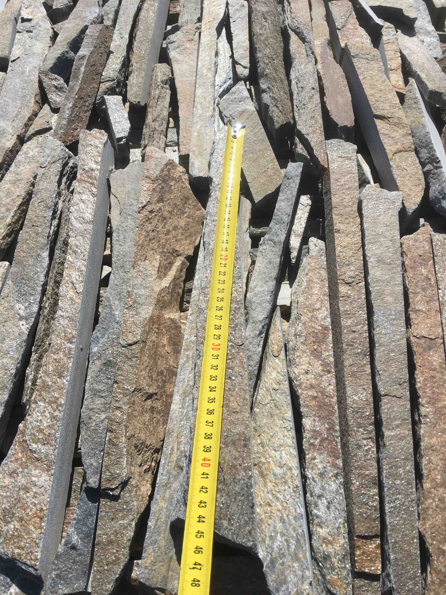 Горбушка златолит мультиколор для облицовки купить в Рошале