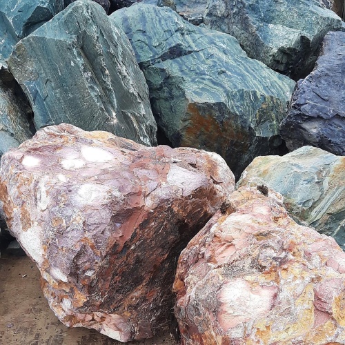 Ландшафтные глыбы красно-фиолетовые 200-1000 килограмм купить в Рошале