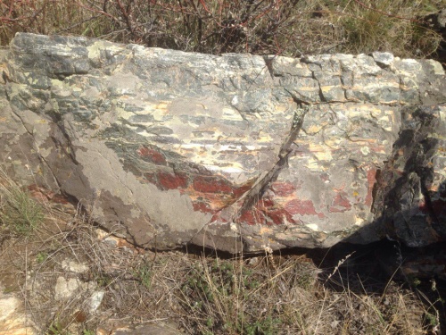 Гигантские зелёные валуны для ландшафтного дизайна весом более 5 тонн купить в Рошале