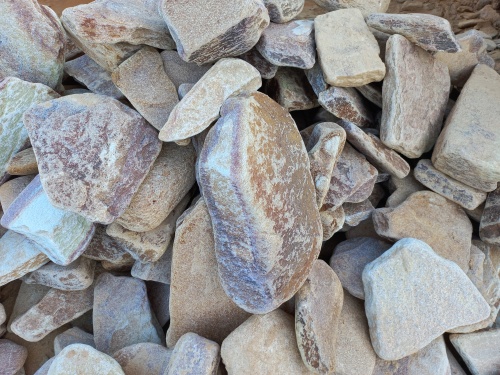 Златолит жёлтый, жёлто-зелёный глыбки и валуны для ланшафтного дизайна купить в Рошале