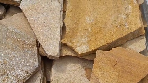 Плитняк златолит жёлтый для цоколя купить в Рошале