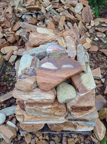 Златолит жёлтый, жёлто-зелёный глыбки и валуны для ланшафтного дизайна купить в Рошале