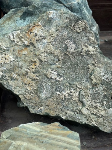 Ландшафтные глыбы зелёные 200-500 килограмм купить в Рошале