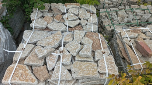 Гранитный плитняк галтованный для мощения купить в Рошале